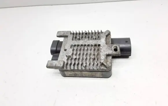 Ford Kuga I Coolant fan relay 940002904