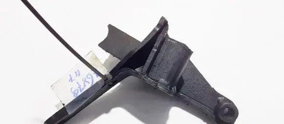 Citroen C4 I Engine mounting bracket 96580419