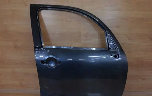 Citroen C3 Picasso Front door