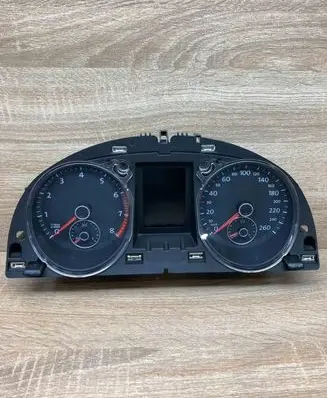 Volkswagen PASSAT B7 Speedometer (instrument cluster) 3AA920870E A2C5329792