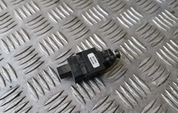 Volvo S60 Brake pedal sensor switch 8622064 06W344