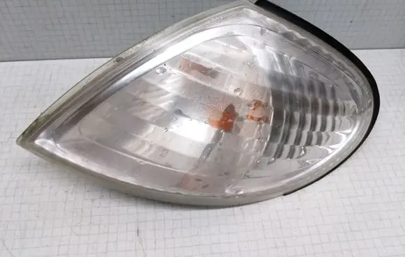 Nissan Almera N16 Front indicator light