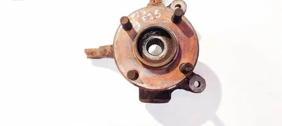Front wheel hub
