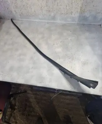 Nissan Murano Z51 Windshield trim 727621AA0A