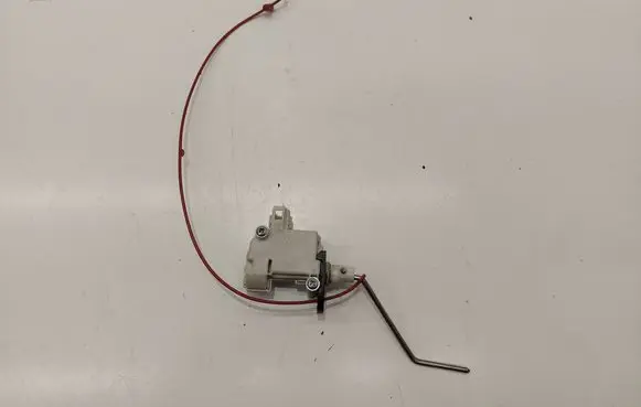 Audi A3 S3 8P Fuel tank cap lock motor 8P0862153A