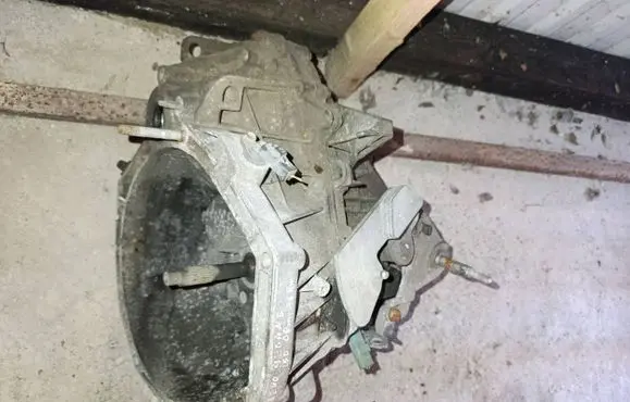 Renault Megane II Manual 6 speed gearbox 7701700552