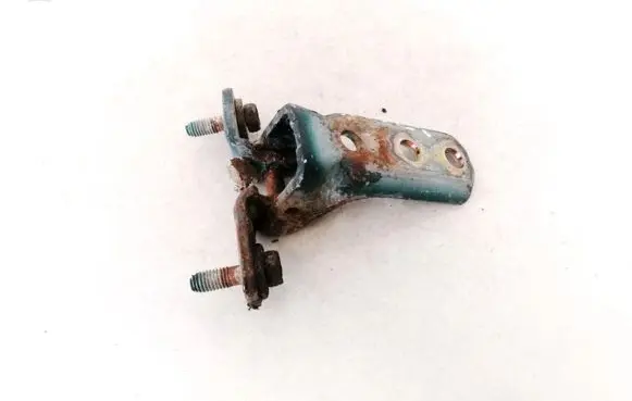 Mitsubishi Pajero Front door upper hinge