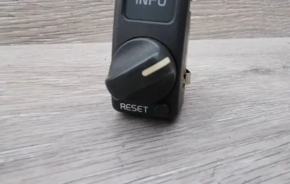 Volvo S70 V70 V70 XC On-board computer control switch 9162959 98W18A