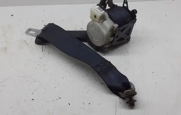 Audi A4 S4 B6 8E 8H Rear seatbelt 8E5857805E