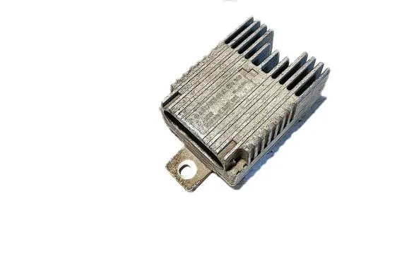 Mercedes-Benz A W168 Coolant fan relay A0275458032