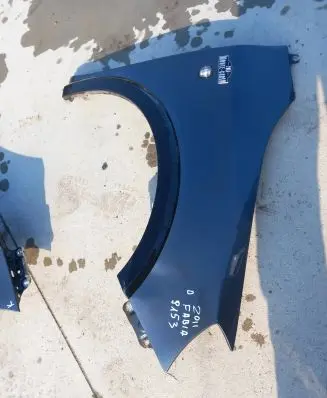 Skoda Fabia Mk2 (5J) Fender 5J0821162