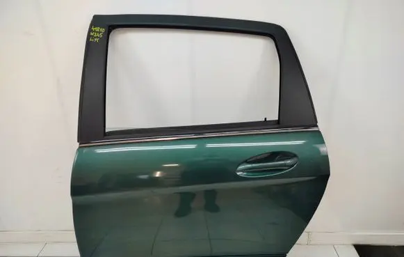 Mercedes-Benz A W169 Rear door 