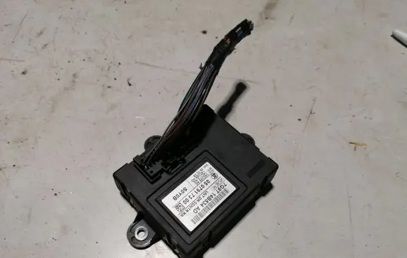 Ford Mondeo MK IV Door control unit/module 7G9T14B534AD