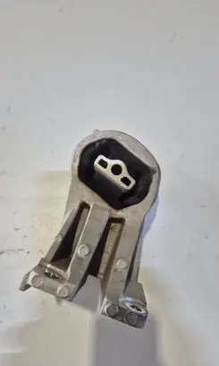 Ram 1500 DT Engine mount bracket 