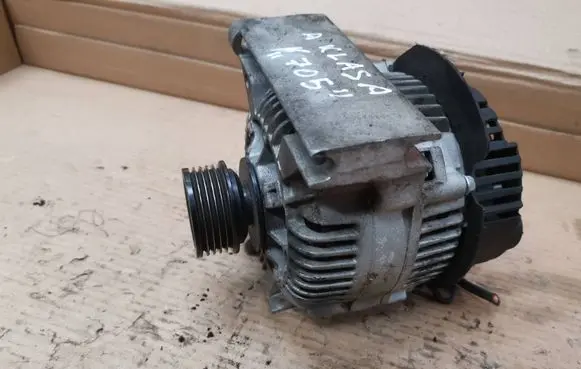 Mercedes-Benz A W168 Generator/alternator 8EL012428031 26006944