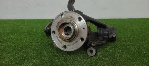 Seat Leon (5F) Front wheel hub spindle knuckle 5Q0256R
