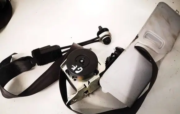 Opel Corsa E Front seatbelt 39033225 39033165