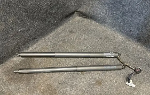 Jeep Grand Cherokee WL Soft lock spindle drive 68459570AA 68459565AB