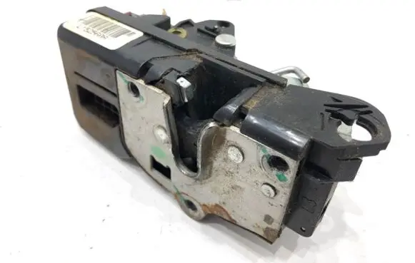 Chevrolet Equinox Tailgate exterior lock 