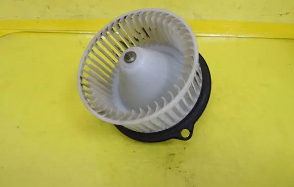 Suzuki Swift Cultus Heater fan/blower