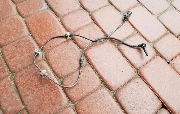 Opel Astra K ABS brake wheel speed sensor 39002171