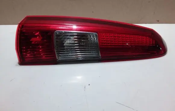 Volvo V70 Rear/tail lights 9154493