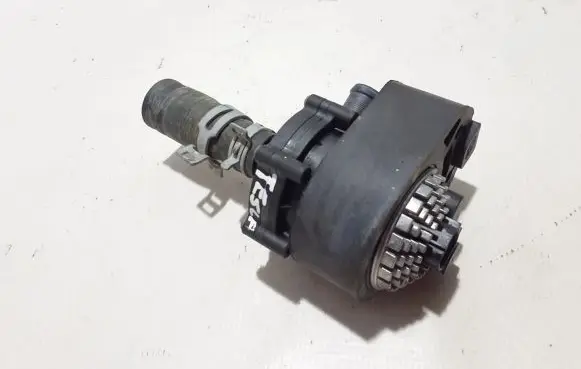 Tesla Model S Electric auxiliary coolant/water pump 1067473