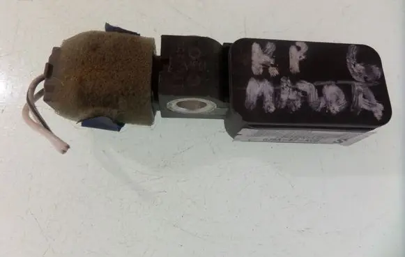 Mazda 6 Airbag deployment crash/impact sensor GJ6A57KC0 C2875ZN8X471