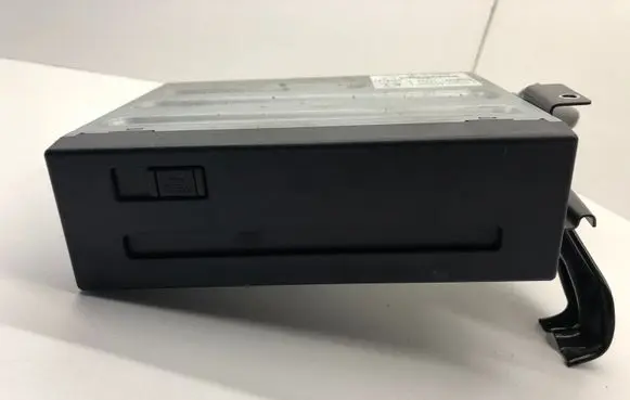 Toyota Prius (XW20) Navigation unit CD/DVD player 8684147050 022916 EKDC008737
