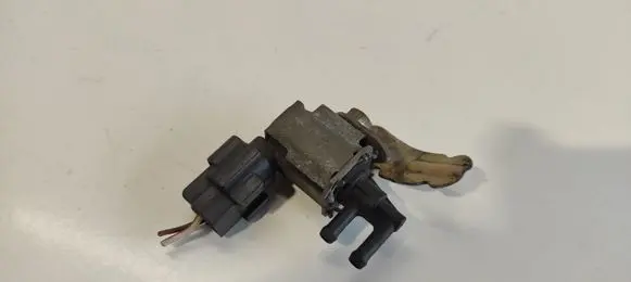 Mazda 626 Turbo solenoid valve K5T48075 7828