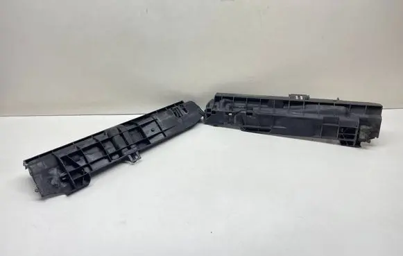 Radiator mount bracket