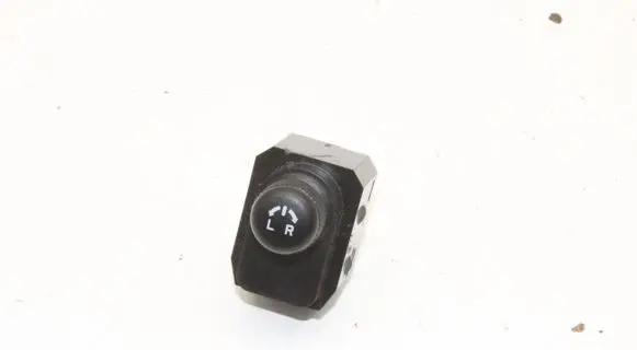Suzuki Ignis Wing mirror switch
