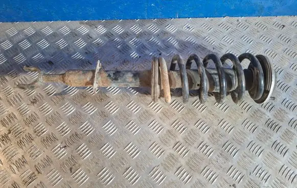 Audi A8 S8 D2 4D Front shock absorber/damper 4D0413031AB 4D0413031AC