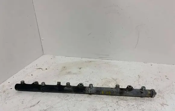 BMW 5 E39 Fuel main line pipe 0445216002 010618L1