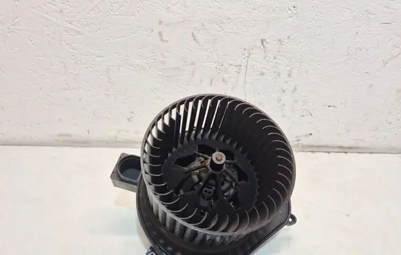 Dodge Nitro Heater fan/blower T1001546EA