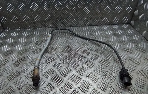 Volkswagen PASSAT B6 Lambda probe sensor 06F906262H 06D133517B 2580126A