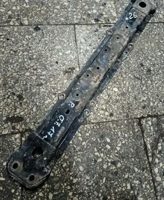 Audi Q7 4M Radiator mount bracket 