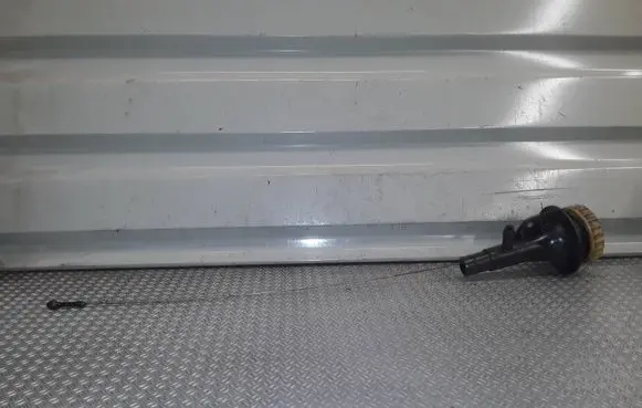 Saab 9-5 Oil level dip stick 55561202