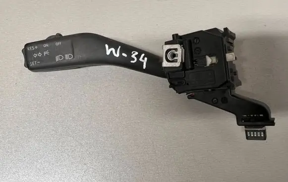 Volkswagen Touran I Indicator stalk 1K0953513A 01103501 10350153005500
