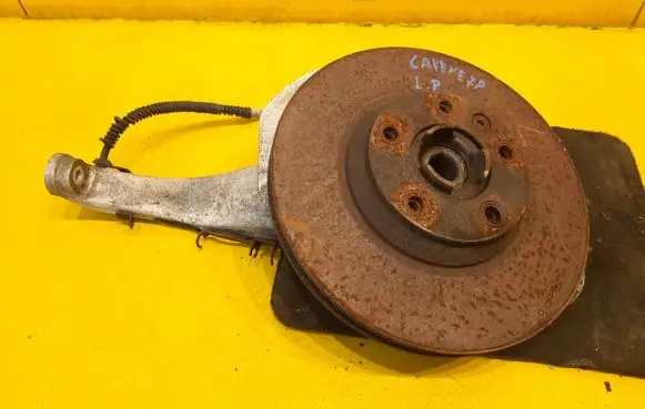 Porsche Cayenne (9PA) Front wheel hub spindle knuckle