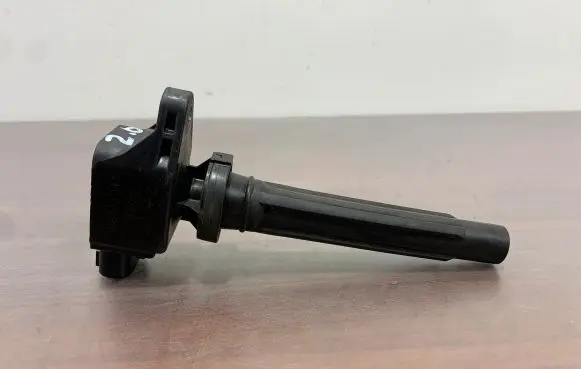 Suzuki Grand Vitara II High voltage ignition coil 3340065J0 H6T11371