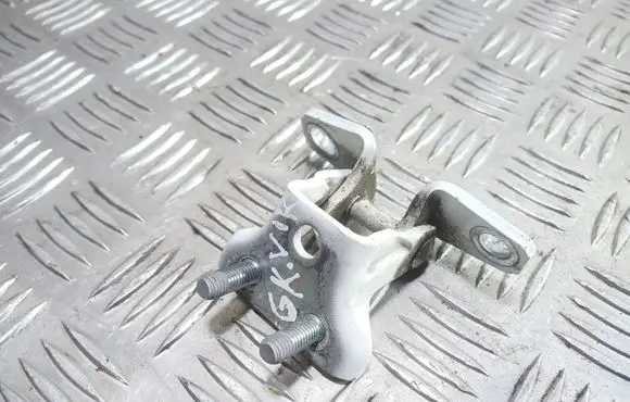 Mitsubishi Lancer VIII Rear door upper hinge