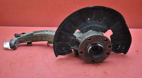 Porsche Cayenne (9PA) Front wheel hub spindle knuckle 7L0407257A