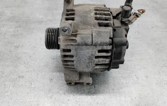 Mercedes-Benz A W169 Generator/alternator A6401540302