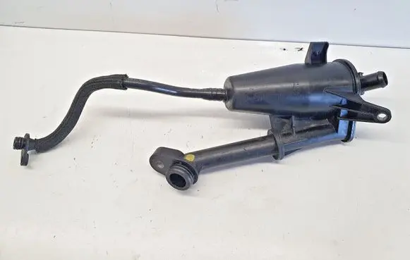 Opel Insignia A Oil breather separator 55567249