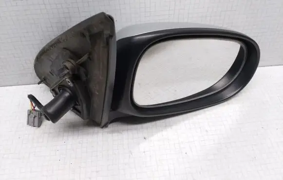 Nissan Almera N16 Front door electric wing mirror 015541