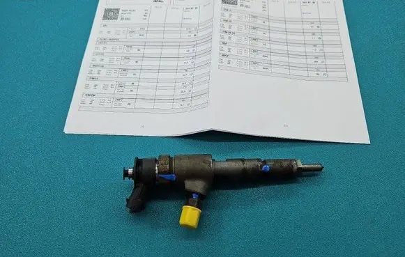 Peugeot 207 Fuel injector 0445110252 IMPRK1437915