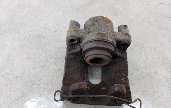 Volvo XC90 Rear brake caliper 