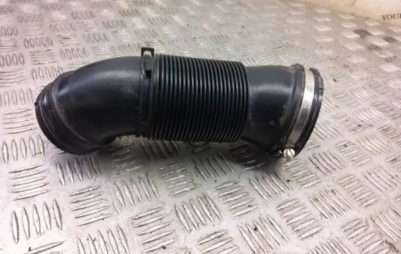 Cupra Formentor Air intake duct part 5q0129684d