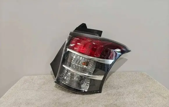 Toyota iQ Rear/tail lights 